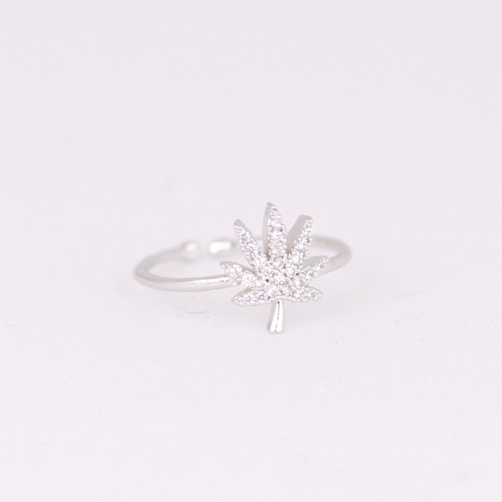 14k Dipped Dainty Cannabis Ring